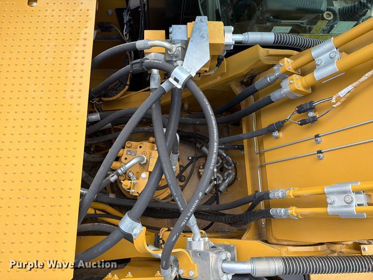 image for item FN3548 2022 Caterpillar 330 excavator
