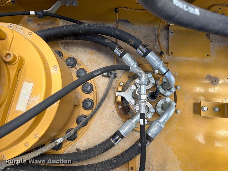 image for item FN3548 2022 Caterpillar 330 excavator