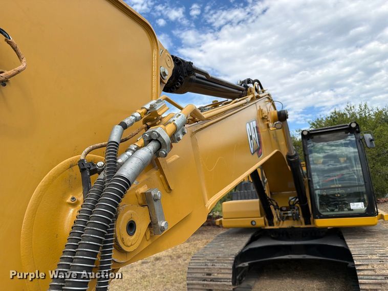 image for item FN3548 2022 Caterpillar 330 excavator