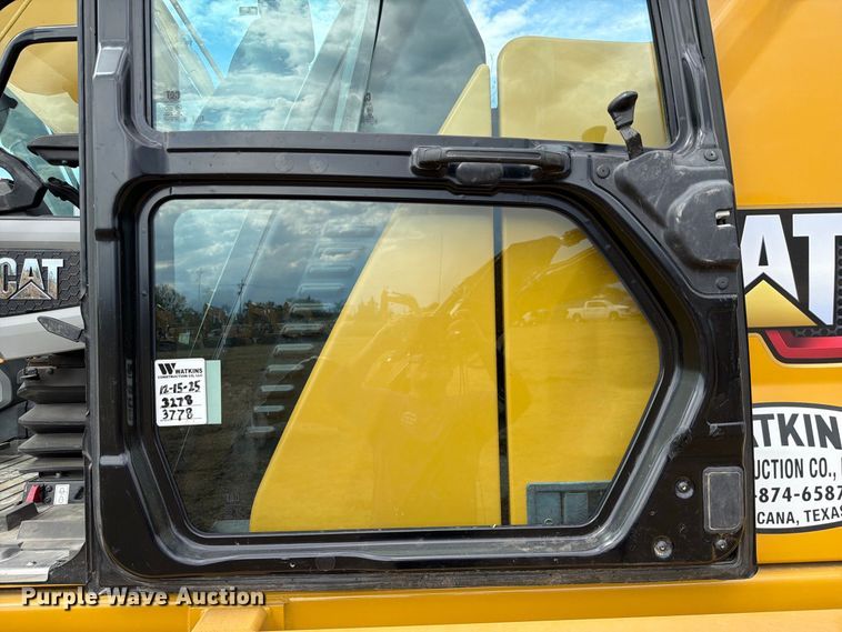 image for item FN3548 2022 Caterpillar 330 excavator