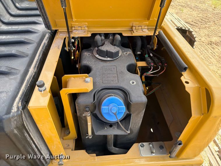 image for item FN3548 2022 Caterpillar 330 excavator