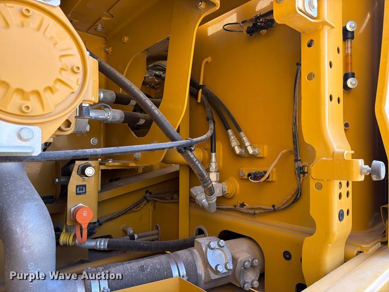 image for item FN3548 2022 Caterpillar 330 excavator
