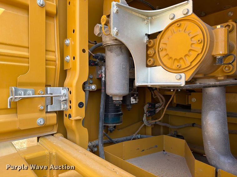 image for item FN3548 2022 Caterpillar 330 excavator