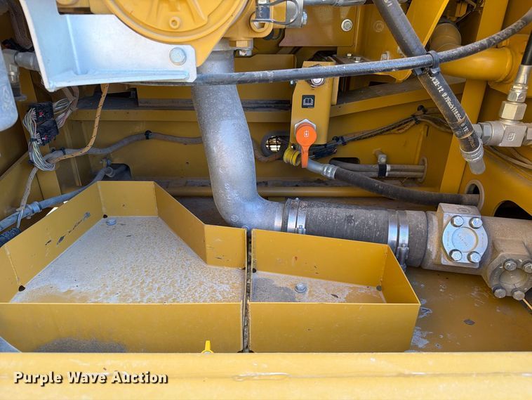 image for item FN3548 2022 Caterpillar 330 excavator