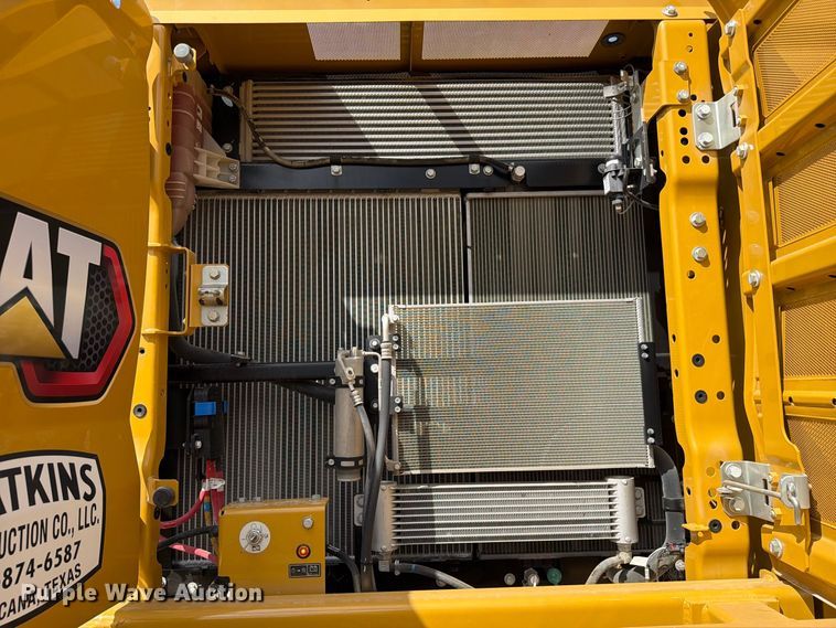 image for item FN3548 2022 Caterpillar 330 excavator