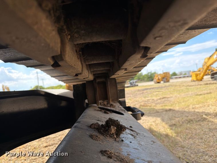 image for item FN3548 2022 Caterpillar 330 excavator