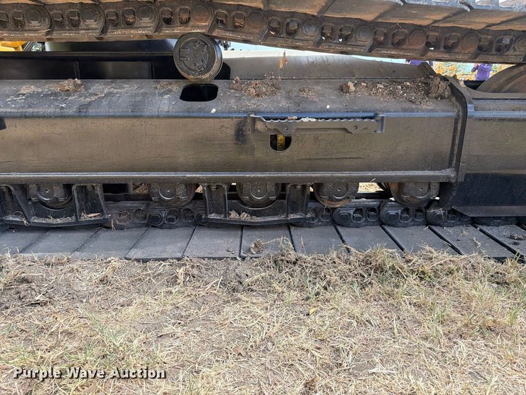 image for item FN3548 2022 Caterpillar 330 excavator