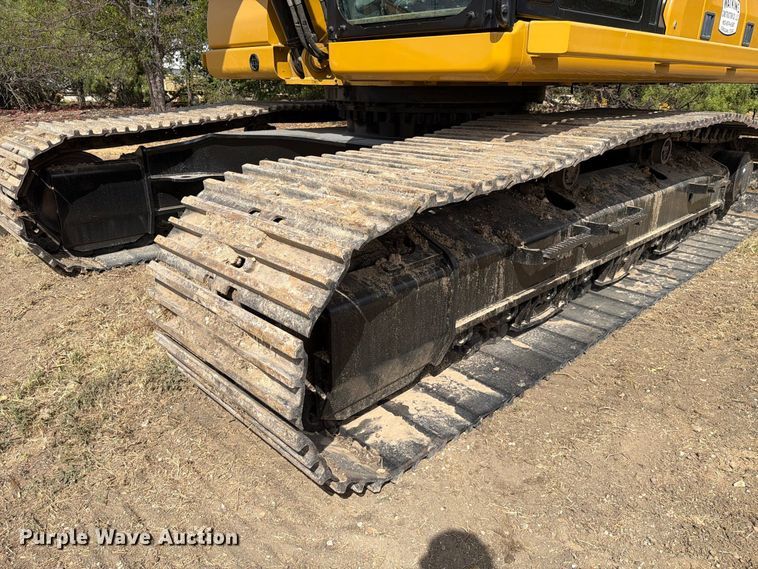 image for item FN3548 2022 Caterpillar 330 excavator