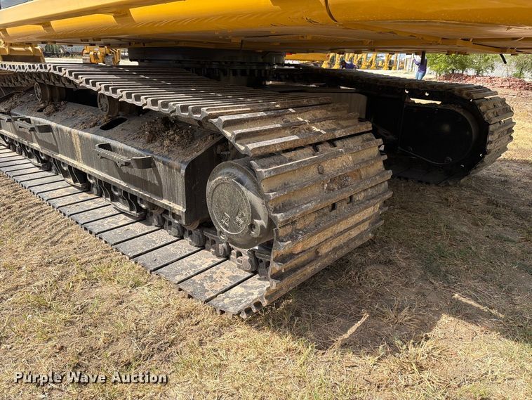 image for item FN3548 2022 Caterpillar 330 excavator