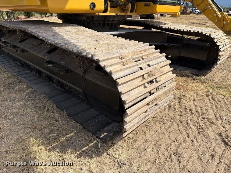 image for item FN3548 2022 Caterpillar 330 excavator