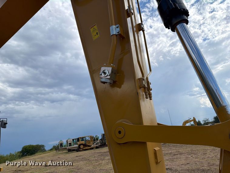 image for item FN3549 2022 Caterpillar 330 TC excavator
