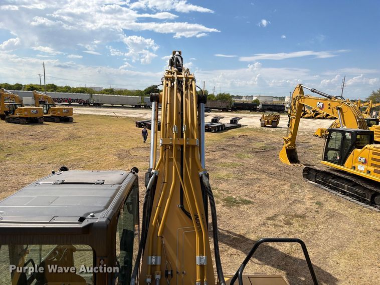 image for item FN3549 2022 Caterpillar 330 TC excavator