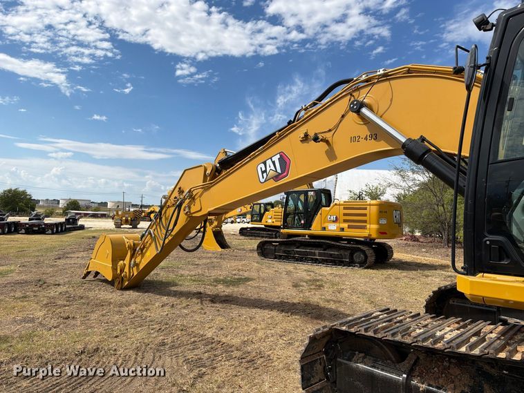 image for item FN3549 2022 Caterpillar 330 TC excavator
