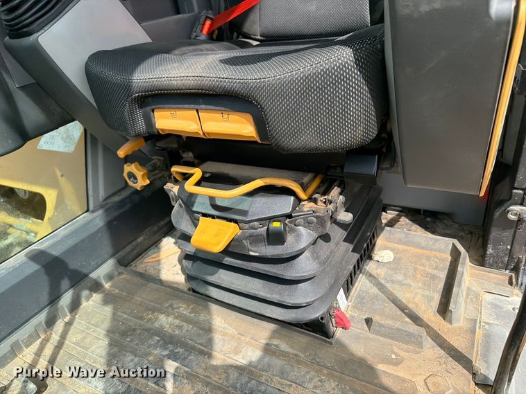 image for item FN3549 2022 Caterpillar 330 TC excavator