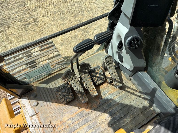 image for item FN3549 2022 Caterpillar 330 TC excavator