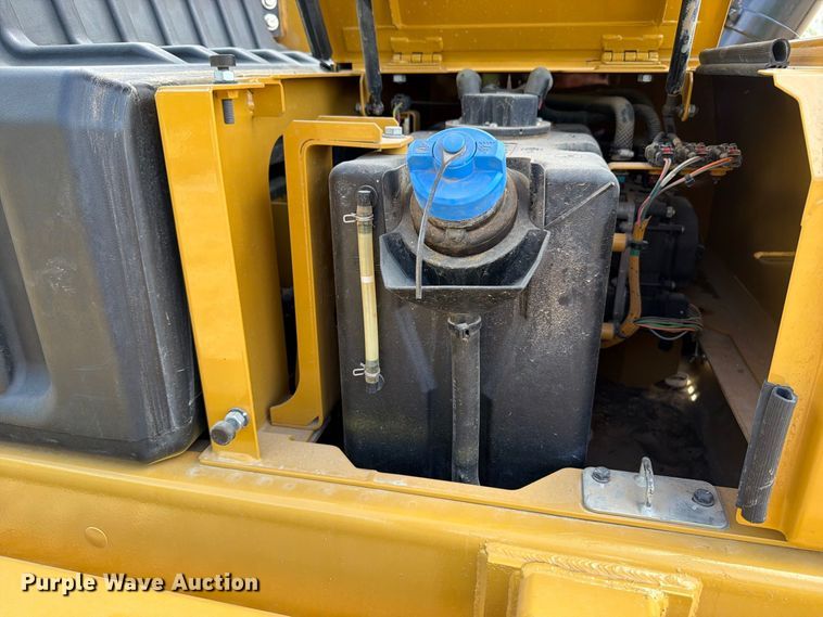 image for item FN3549 2022 Caterpillar 330 TC excavator