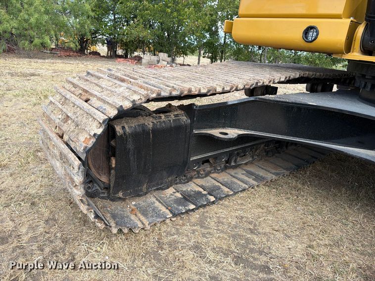 image for item FN3549 2022 Caterpillar 330 TC excavator