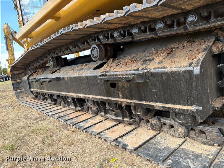 image for item FN3549 2022 Caterpillar 330 TC excavator