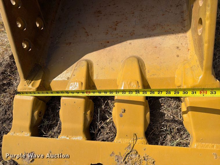 image for item FN3550 2022 Caterpillar 330 TC excavator