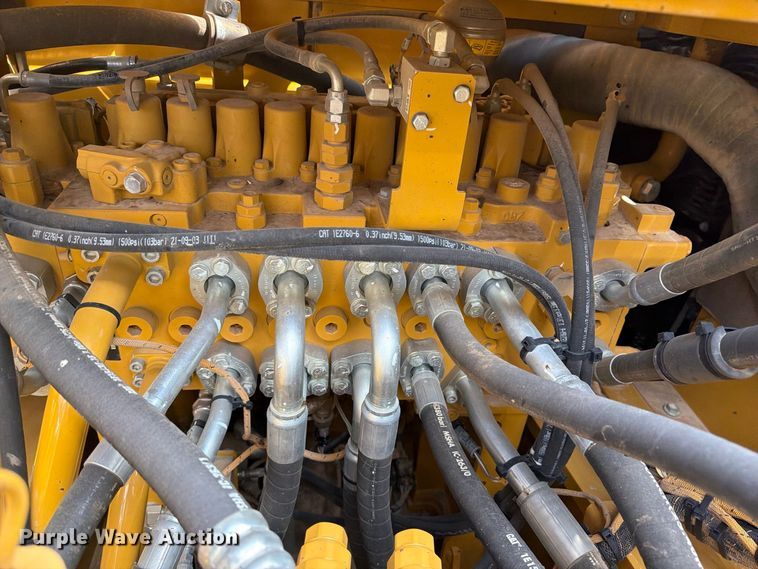 image for item FN3550 2022 Caterpillar 330 TC excavator