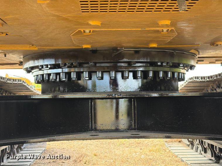 image for item FN3550 2022 Caterpillar 330 TC excavator