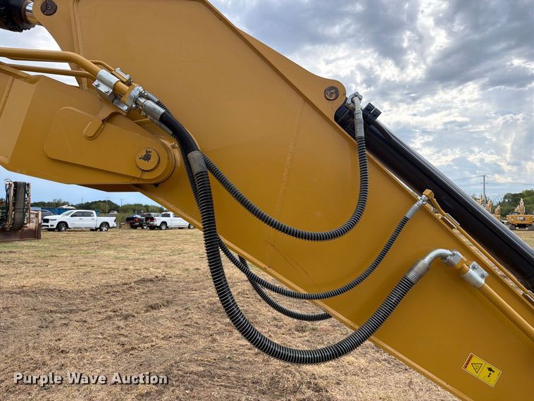 image for item FN3550 2022 Caterpillar 330 TC excavator