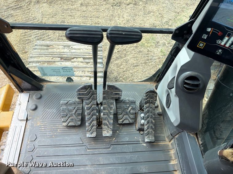 image for item FN3550 2022 Caterpillar 330 TC excavator
