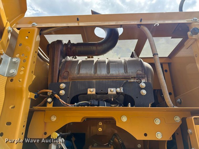 image for item FN3550 2022 Caterpillar 330 TC excavator