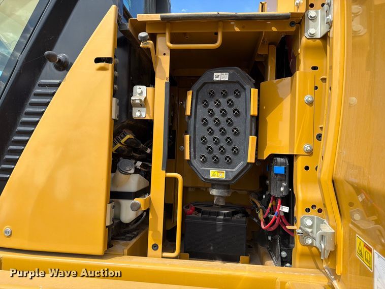 image for item FN3550 2022 Caterpillar 330 TC excavator