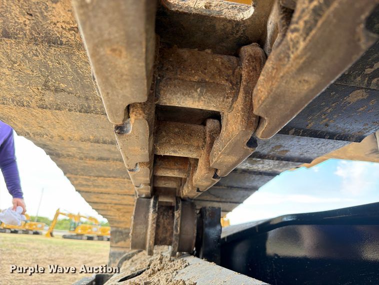 image for item FN3550 2022 Caterpillar 330 TC excavator