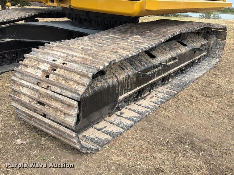 image for item FN3550 2022 Caterpillar 330 TC excavator