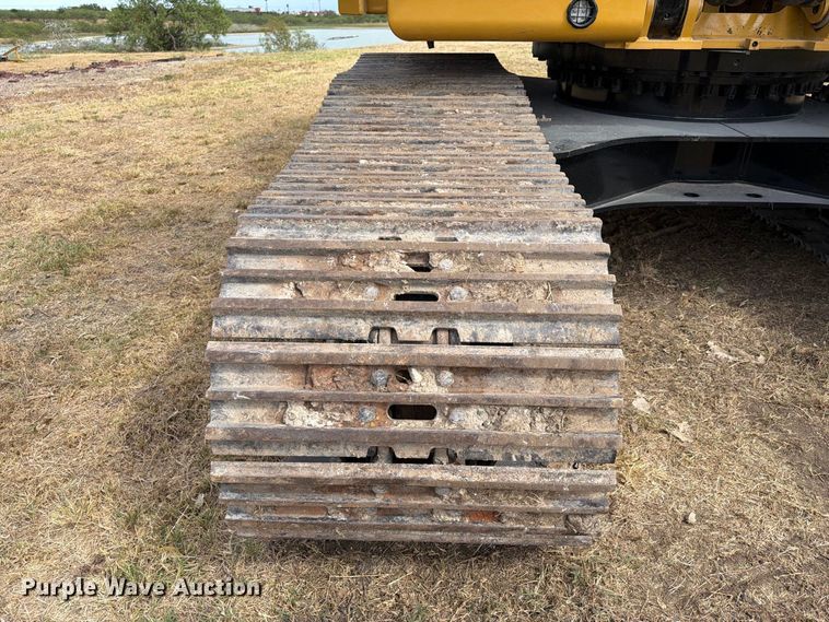 image for item FN3550 2022 Caterpillar 330 TC excavator