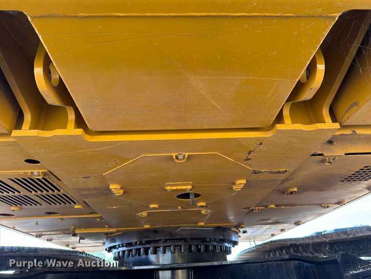 image for item FN3551 2018 Caterpillar 330F L excavator