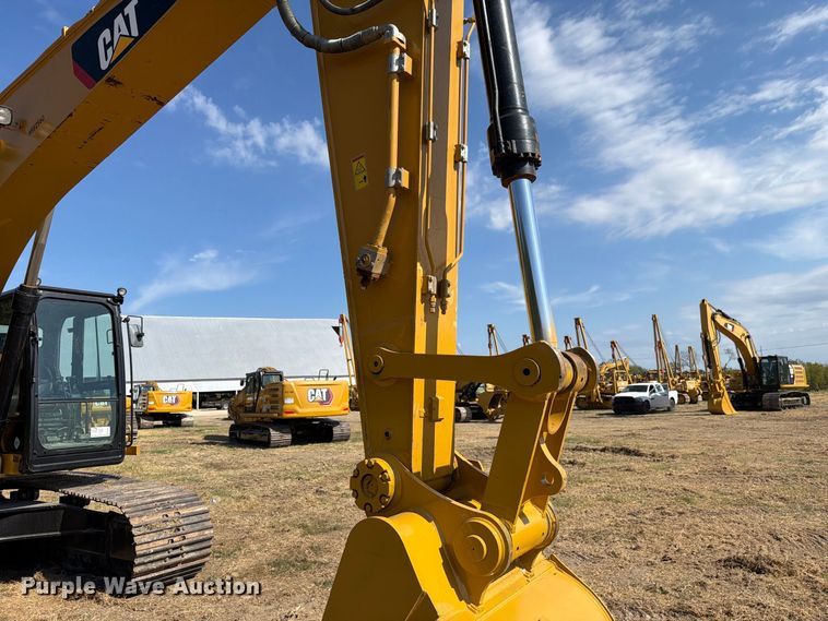 image for item FN3551 2018 Caterpillar 330F L excavator