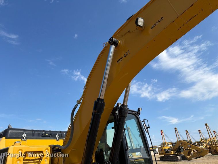 image for item FN3551 2018 Caterpillar 330F L excavator