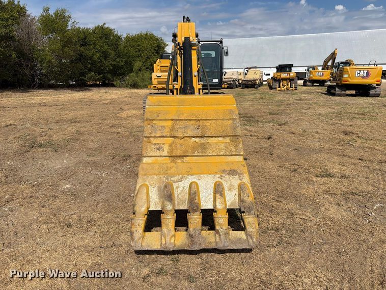 image for item FN3551 2018 Caterpillar 330F L excavator