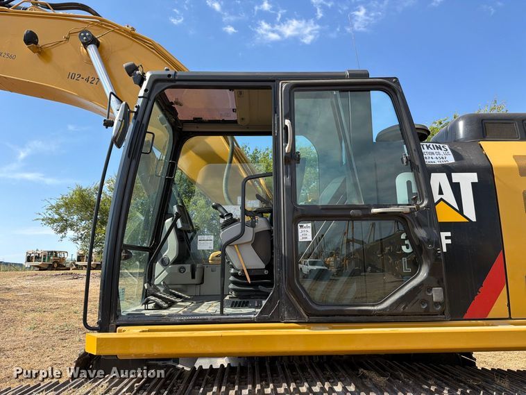 image for item FN3551 2018 Caterpillar 330F L excavator