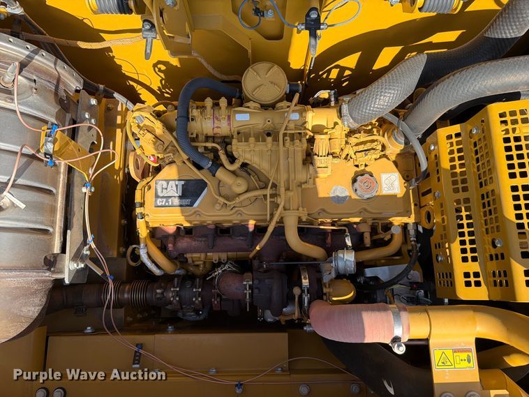image for item FN3551 2018 Caterpillar 330F L excavator