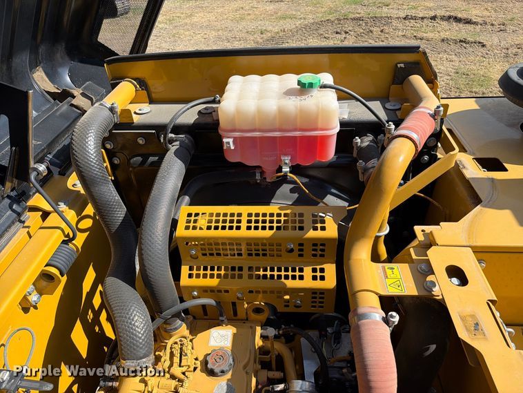 image for item FN3551 2018 Caterpillar 330F L excavator