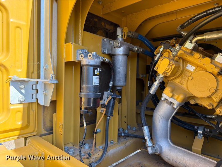 image for item FN3551 2018 Caterpillar 330F L excavator