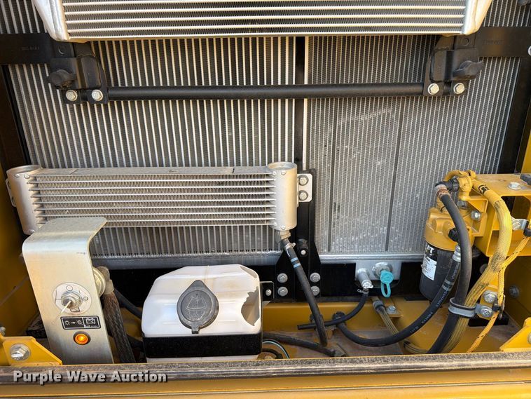 image for item FN3551 2018 Caterpillar 330F L excavator