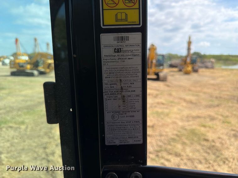 image for item FN3551 2018 Caterpillar 330F L excavator