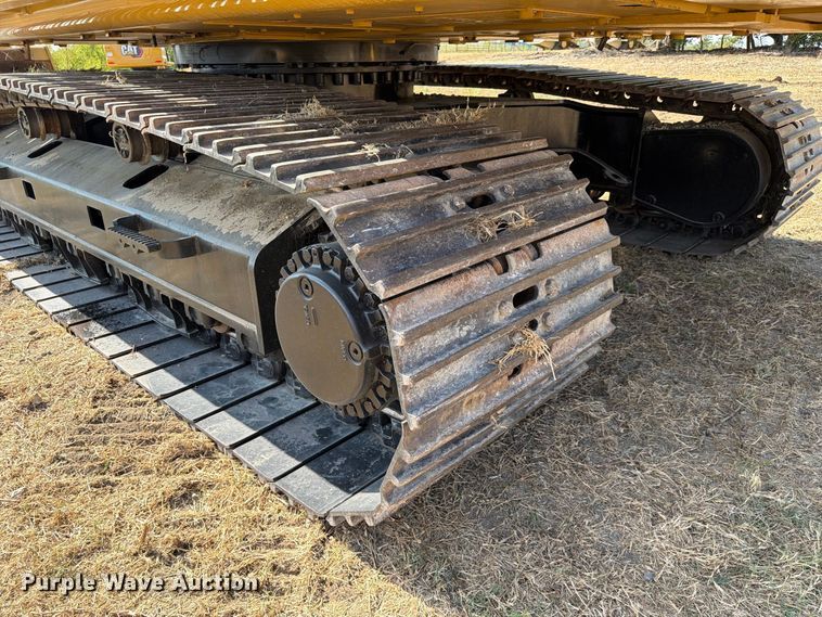 image for item FN3551 2018 Caterpillar 330F L excavator