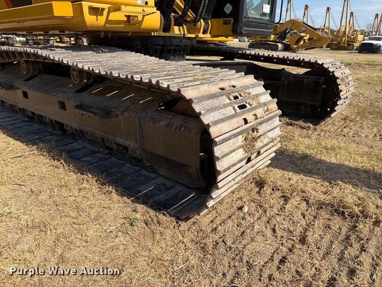 image for item FN3551 2018 Caterpillar 330F L excavator