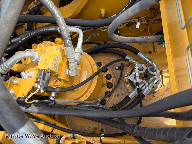 image for item FN3552 2021 Caterpillar 330 excavator