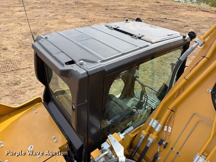 image for item FN3552 2021 Caterpillar 330 excavator
