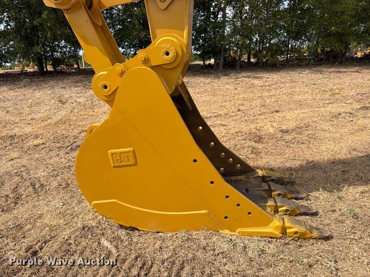 image for item FN3552 2021 Caterpillar 330 excavator