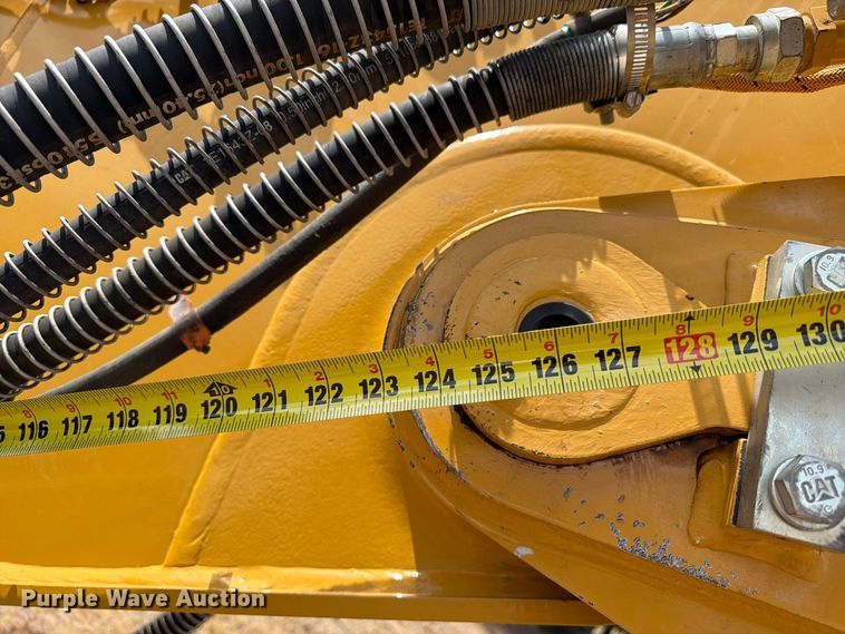 image for item FN3552 2021 Caterpillar 330 excavator