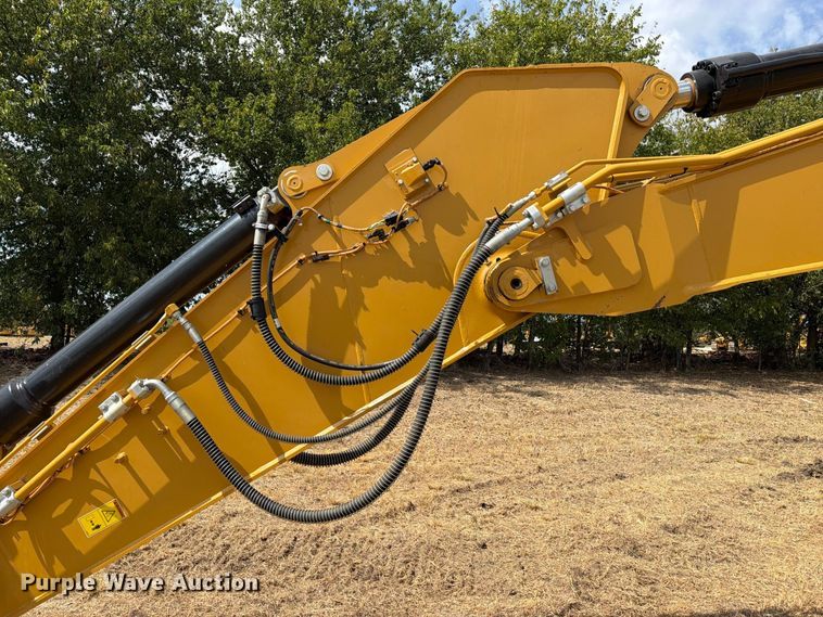 image for item FN3552 2021 Caterpillar 330 excavator