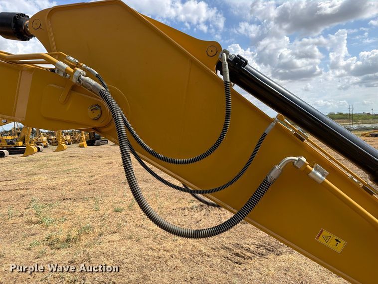 image for item FN3552 2021 Caterpillar 330 excavator